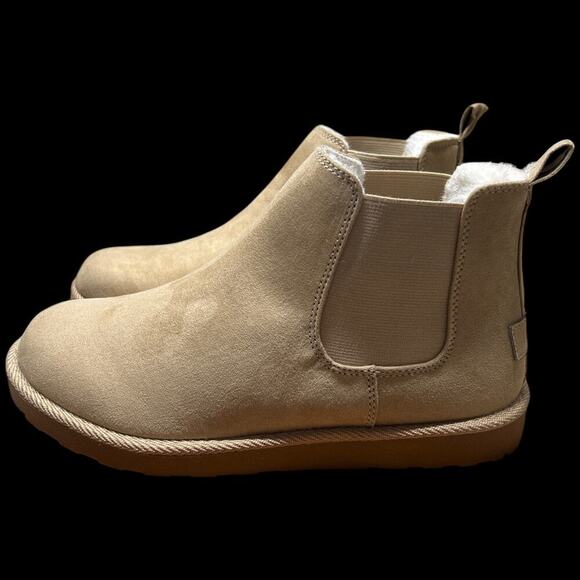 MAKALU Elyse Women's Size 6.5 Ankle Boot Cream Faux Fur Lined Rope Detail - Picture 2 of 14